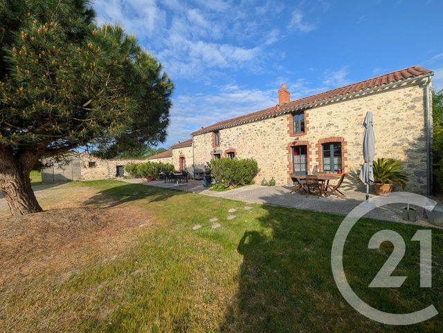 maison à vendre - 7 pièces - 213.42 m2 - NIEUL LE DOLENT - 85 - PAYS-DE-LOIRE - Century 21 Eole Immobilier